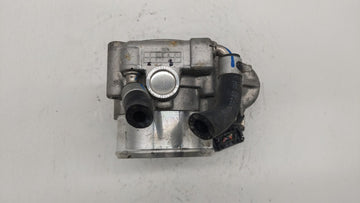 2018 Hyundai Santa Fe Throttle Body P/N:35100-2G600 Fits Fits 2015 2016 2017 2019 OEM Used Auto Parts