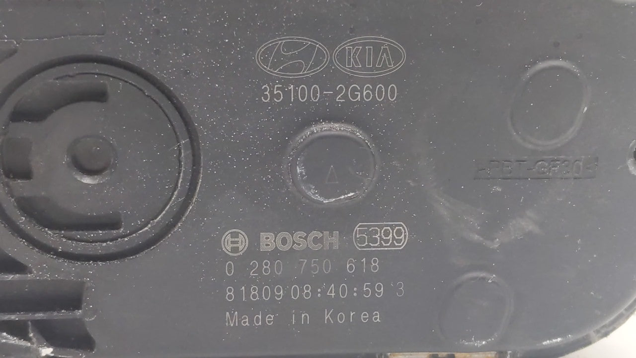 2018 Hyundai Santa Fe Throttle Body P/N:35100-2G600 Fits Fits 2015 2016 2017 2019 OEM Used Auto Parts - Oemusedautoparts1.co