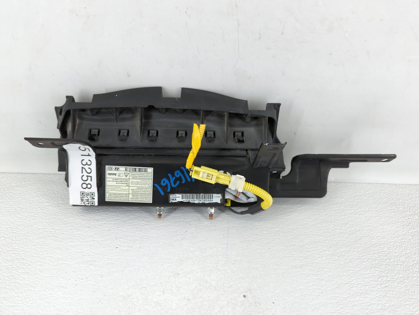 2013-2018 Hyundai Santa Fe Air Bag Passenger Right Dashboard Oem - Oemusedautoparts1.com