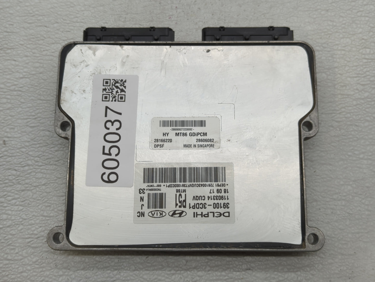 2017-2018 Hyundai Santa Fe PCM Engine Control Computer ECU ECM PCU OEM P/N:28606082 28166220 Fits Fits 2017 2018 OEM Used Au