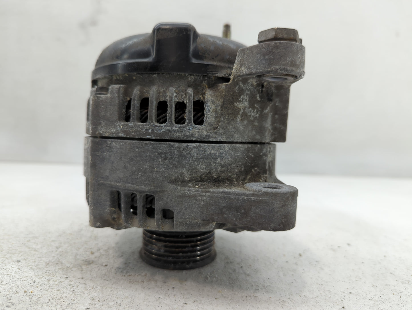 2019-2020 Hyundai Santa Fe Alternator Replacement Generator Charging Assembly Engine OEM P/N:TN104211-8790 37300-2G061 Fits