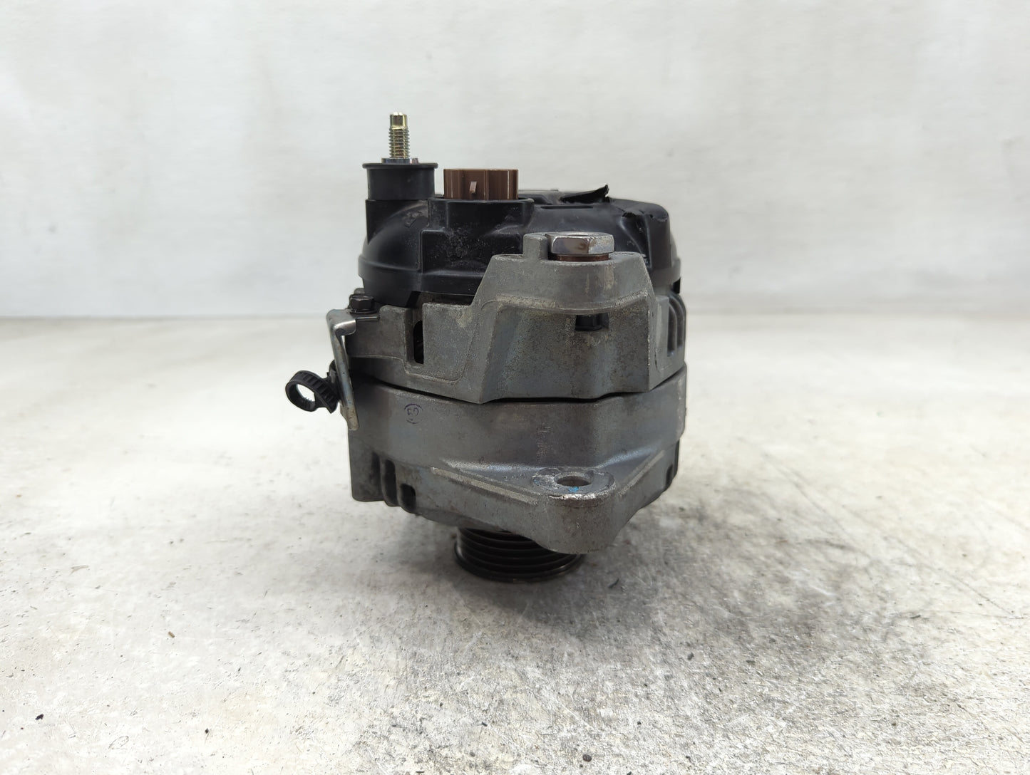2015-2019 Hyundai Sonata Alternator Replacement Generator Charging Assembly Engine OEM P/N:37300-2G061 Fits OEM Used Auto Pa