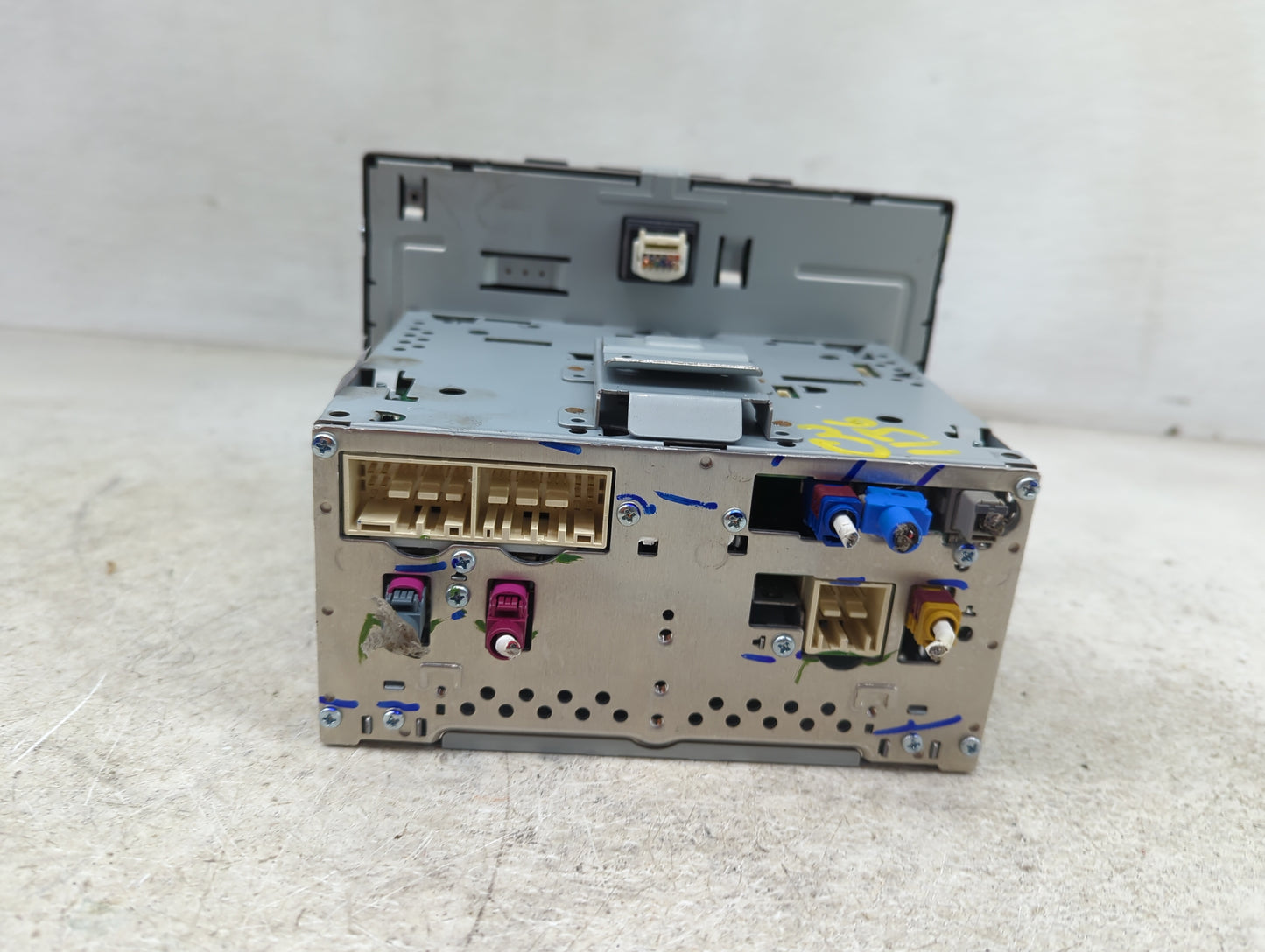 2018-2019 Hyundai Sonata Radio AM FM Cd Player Receiver Replacement P/N:96160C2UB04X Fits Fits 2018 2019 OEM Used Auto Parts