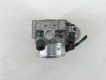 2015-2019 Hyundai Sonata Throttle Body P/N:0 280 750 618 35100-2G600 Fits Fits 2015 2016 2017 2018 2019 2020 2021 OEM Used Auto Parts