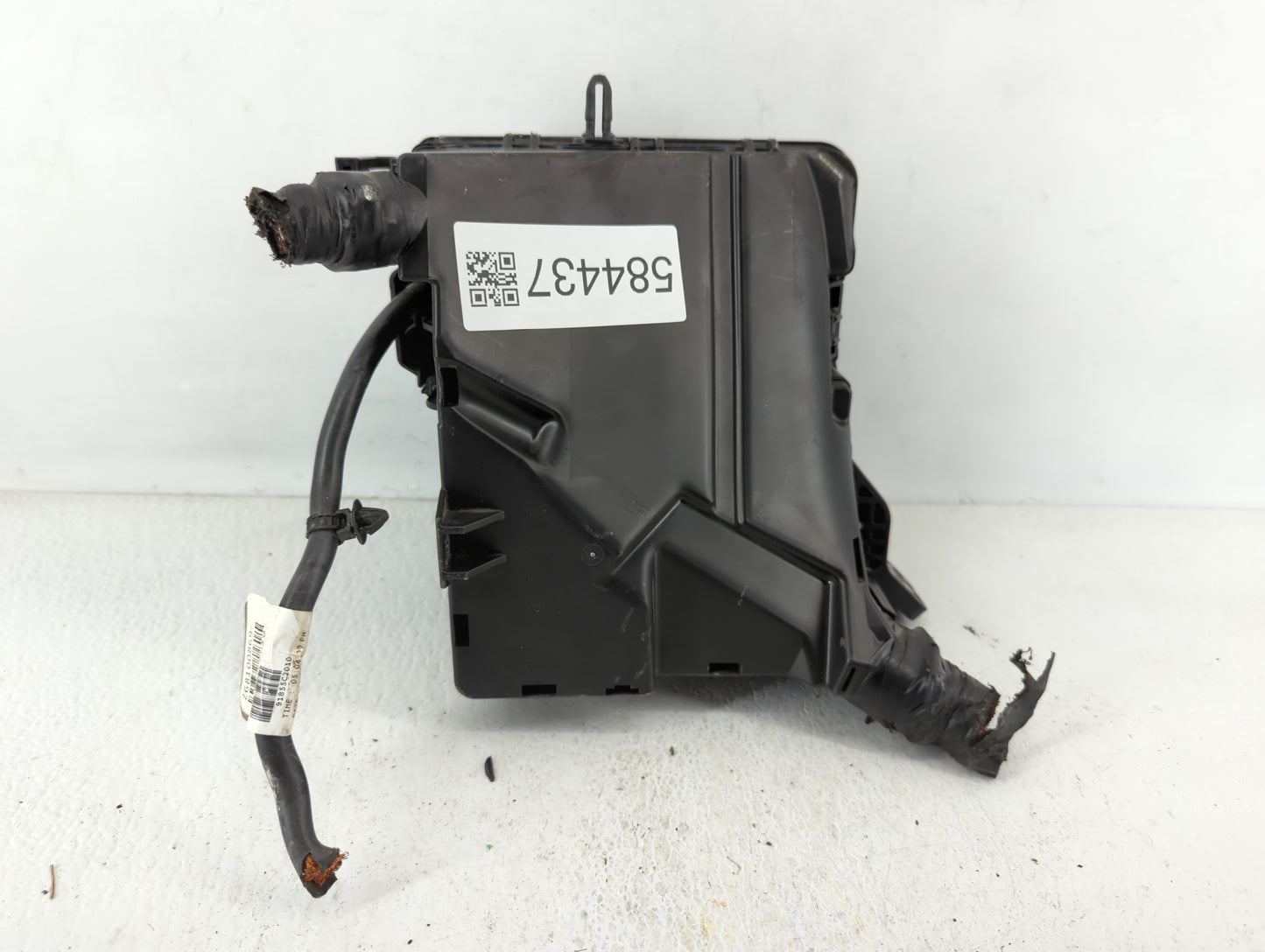 2018-2019 Hyundai Sonata Fusebox Fuse Box Panel Relay Module P/N:91951-C2850 Fits Fits 2018 2019 OEM Used Auto Parts - Oemus