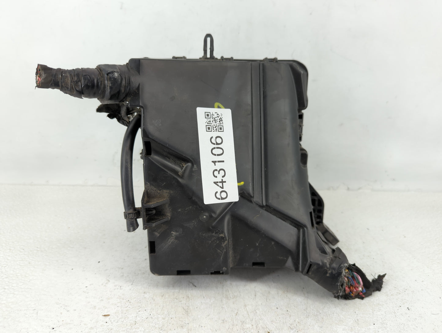 2018-2019 Hyundai Sonata Fusebox Fuse Box Panel Relay Module P/N:91951-C2850 Fits Fits 2018 2019 OEM Used Auto Parts - Oemus