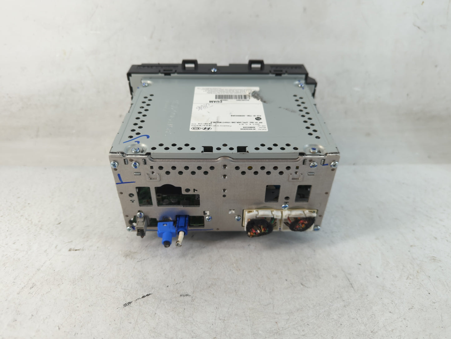 2018-2019 Hyundai Sonata Radio AM FM Cd Player Receiver Replacement P/N:96160C2UA04X Fits Fits 2018 2019 OEM Used Auto Parts