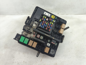 2016-2018 Hyundai Tucson Fusebox Fuse Box Panel Relay Module P/N:91422-D3172 Fits Fits 2016 2017 2018 OEM Used Auto Parts