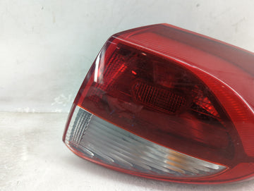 2016-2018 Hyundai Tucson Tail Light Assembly Passenger Right OEM P/N:92402-D30 Fits Fits 2016 2017 2018 OEM Used Auto Parts