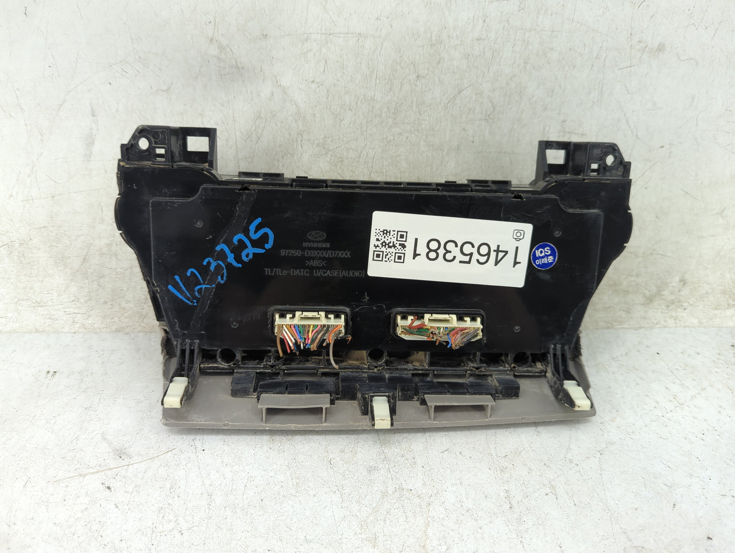 2018 Hyundai Tucson Climate Control Module Temperature AC/Heater Replacement P/N:97250-D3XXX/D7XXX Fits OEM Used Auto Parts