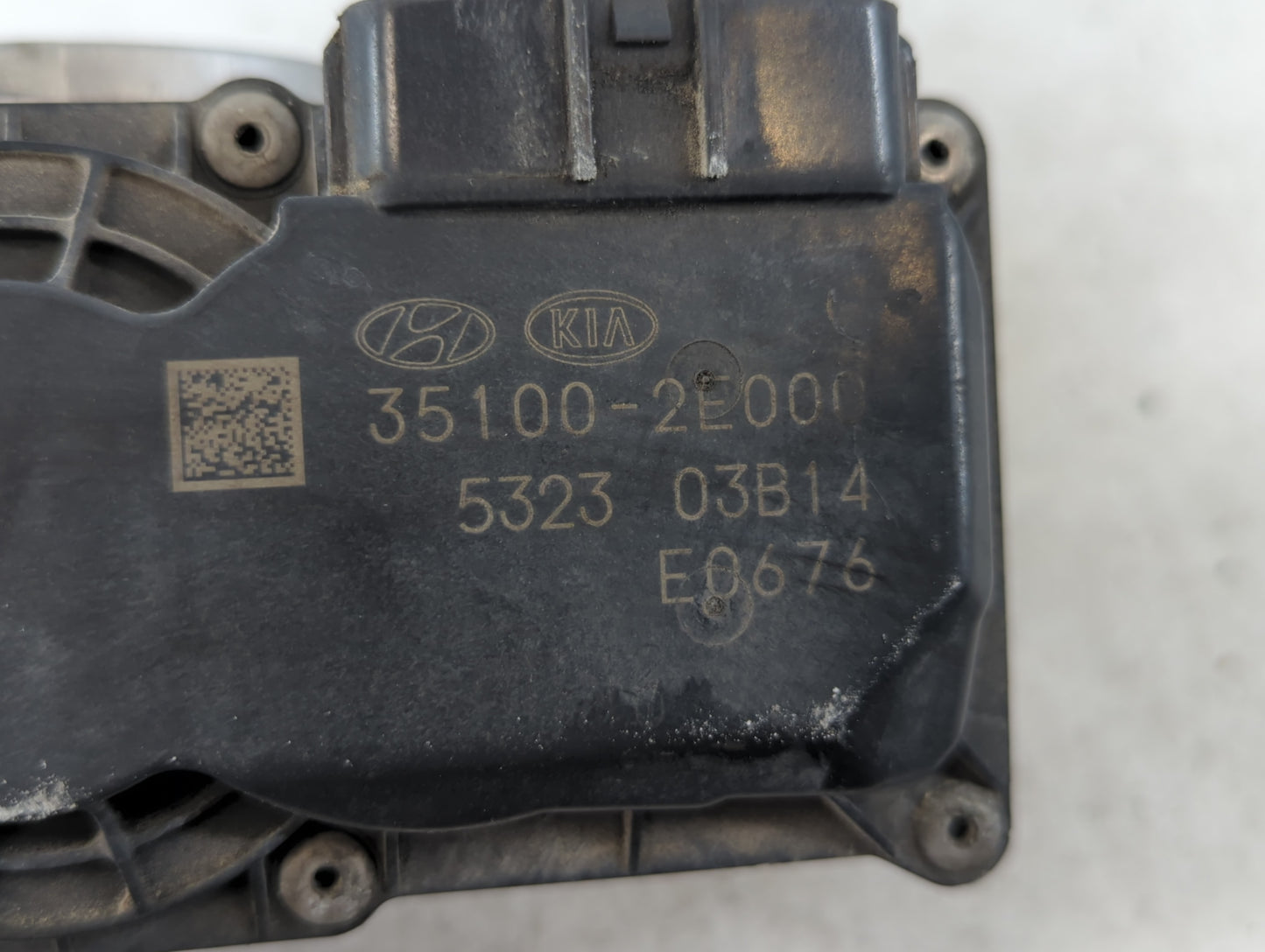 2014-2021 Hyundai Tucson Throttle Body P/N:35100-2E000 Fits Fits 2011 2012 2013 2014 2015 2016 2017 2018 2019 2020 2021 OEM