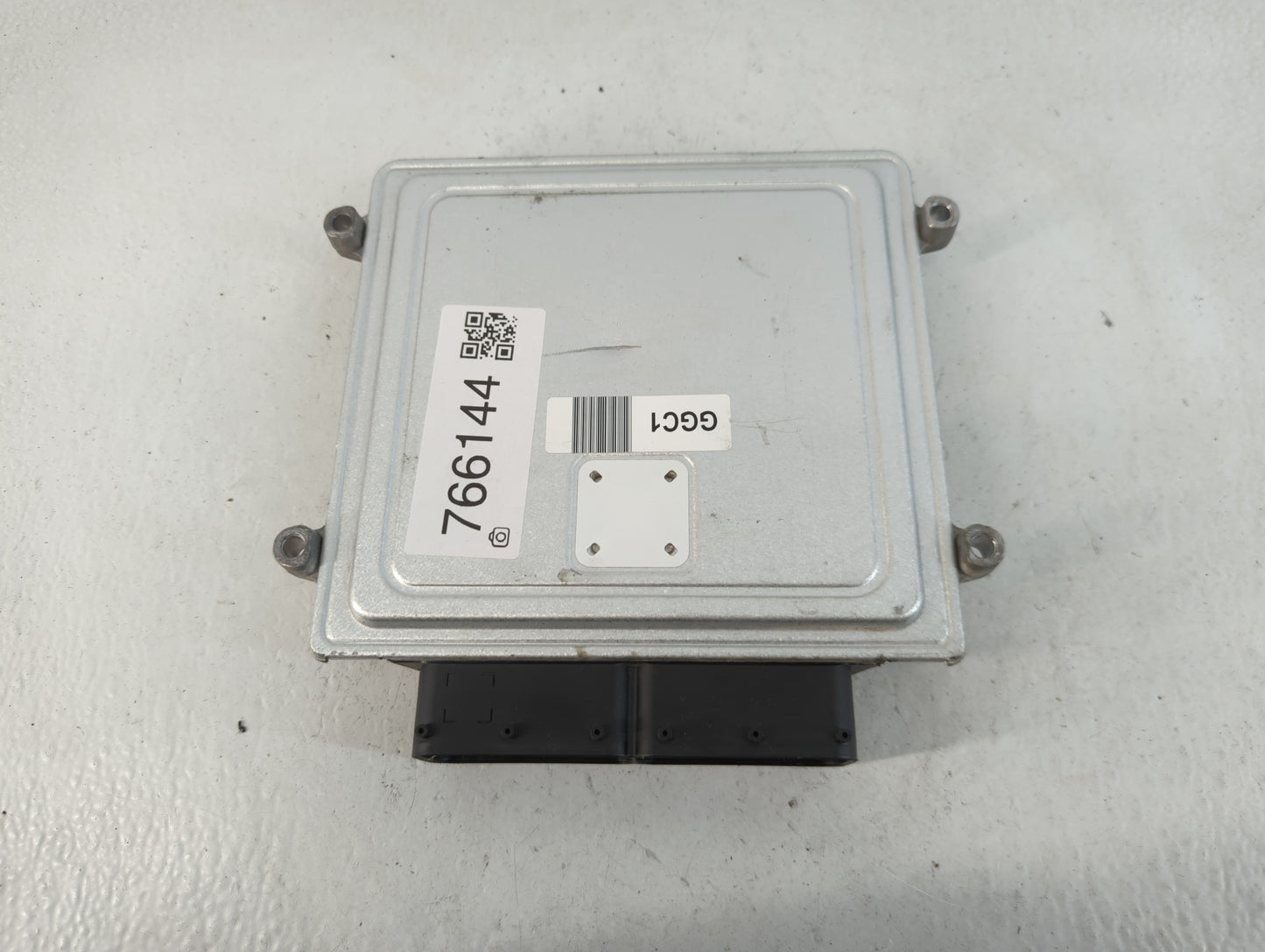 2016-2018 Hyundai Tucson PCM Engine Control Computer ECU ECM PCU OEM P/N:0 261 S20 737 39133-2ETA8 Fits Fits 2016 2017 2018