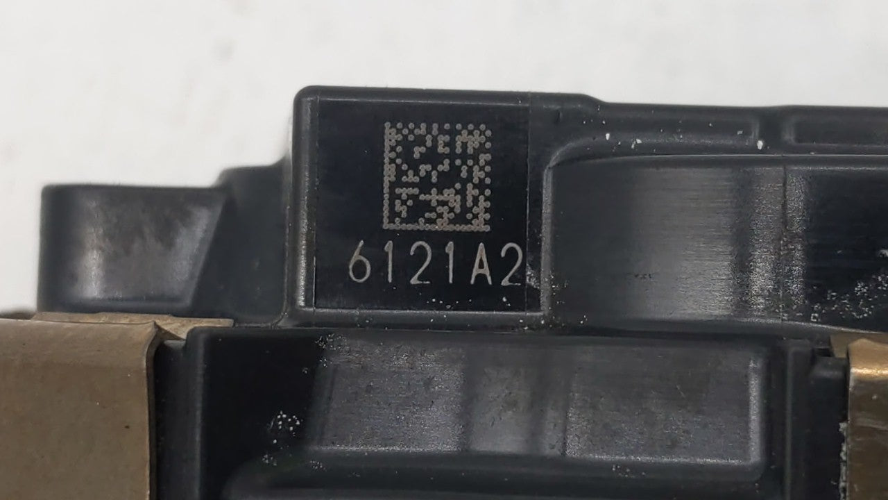 2016-2018 Infiniti Q50 Throttle Body P/N:RME60-52 Fits Fits 2016 2017 2018 OEM Used Auto Parts - Oemusedautoparts1.com