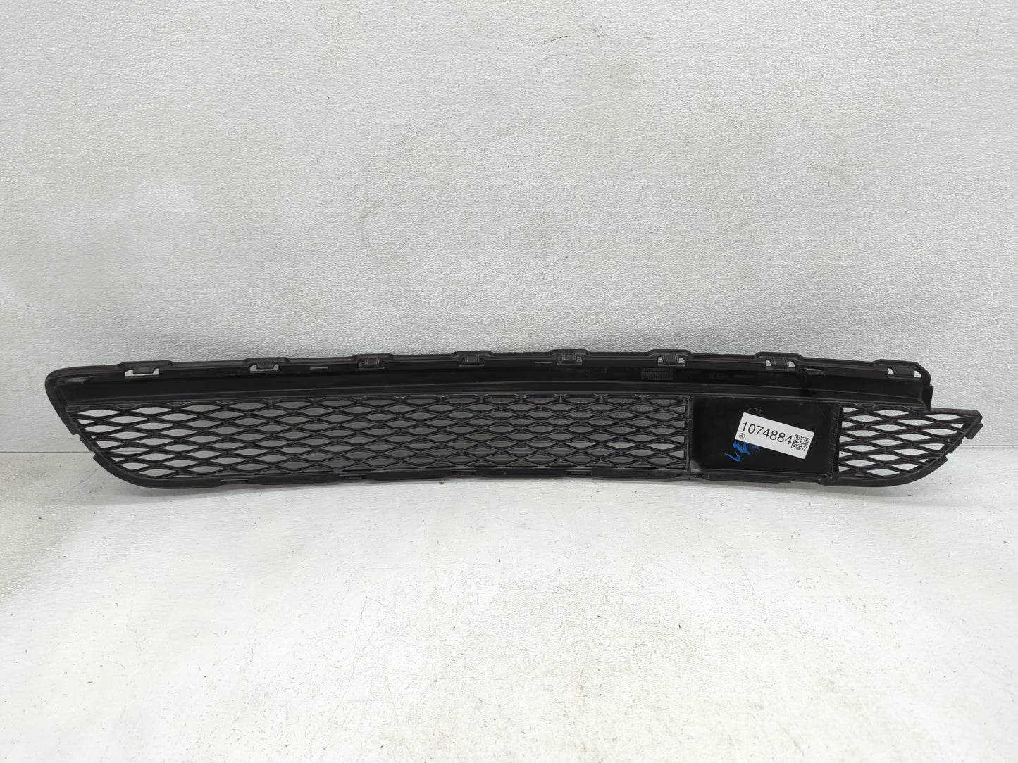 2016-2020 Infiniti Qx60 Front Grille Bumper Not Included - Oemusedautoparts1.com