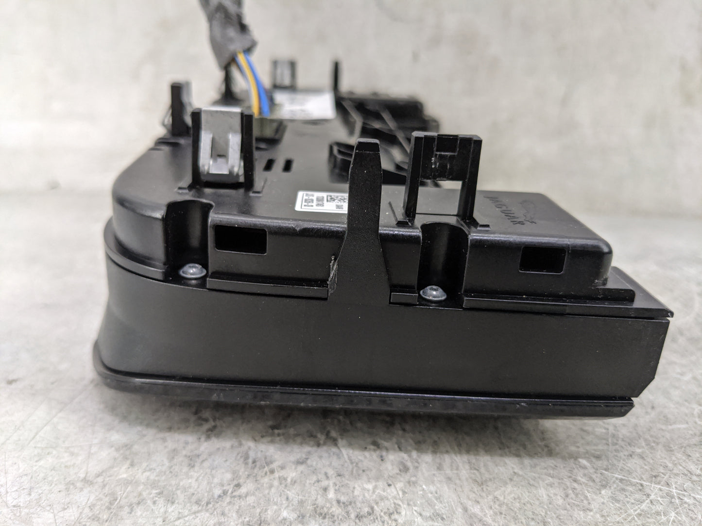 2018 Jaguar F-Pace Climate Control Module Temperature AC/Heater Replacement P/N:JX63-18C858-SB Fits Fits 2019 OEM Used Auto
