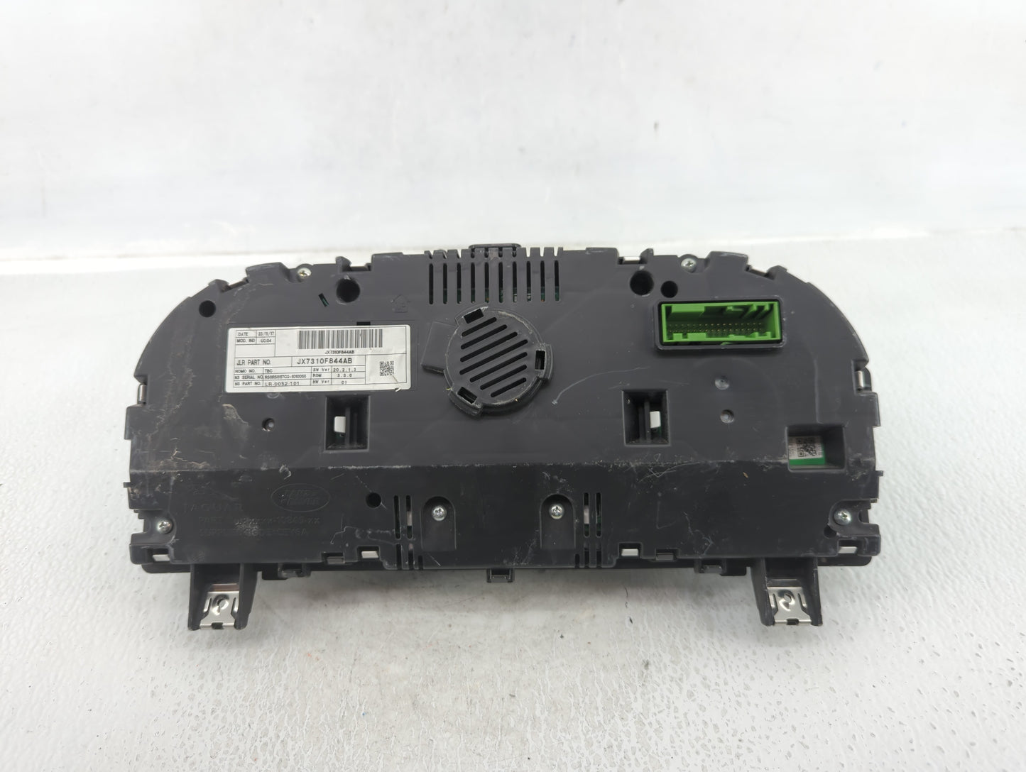 2017-2019 Jaguar Xe Instrument Cluster Speedometer Gauges P/N:JX7310F844AB Fits Fits 2017 2018 2019 OEM Used Auto Parts - Oe