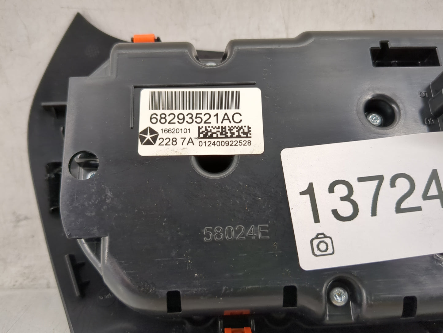 2015-2018 Jeep Cherokee Climate Control Module Temperature AC/Heater Replacement P/N:68293521AC Fits Fits 2015 2016 2017 201