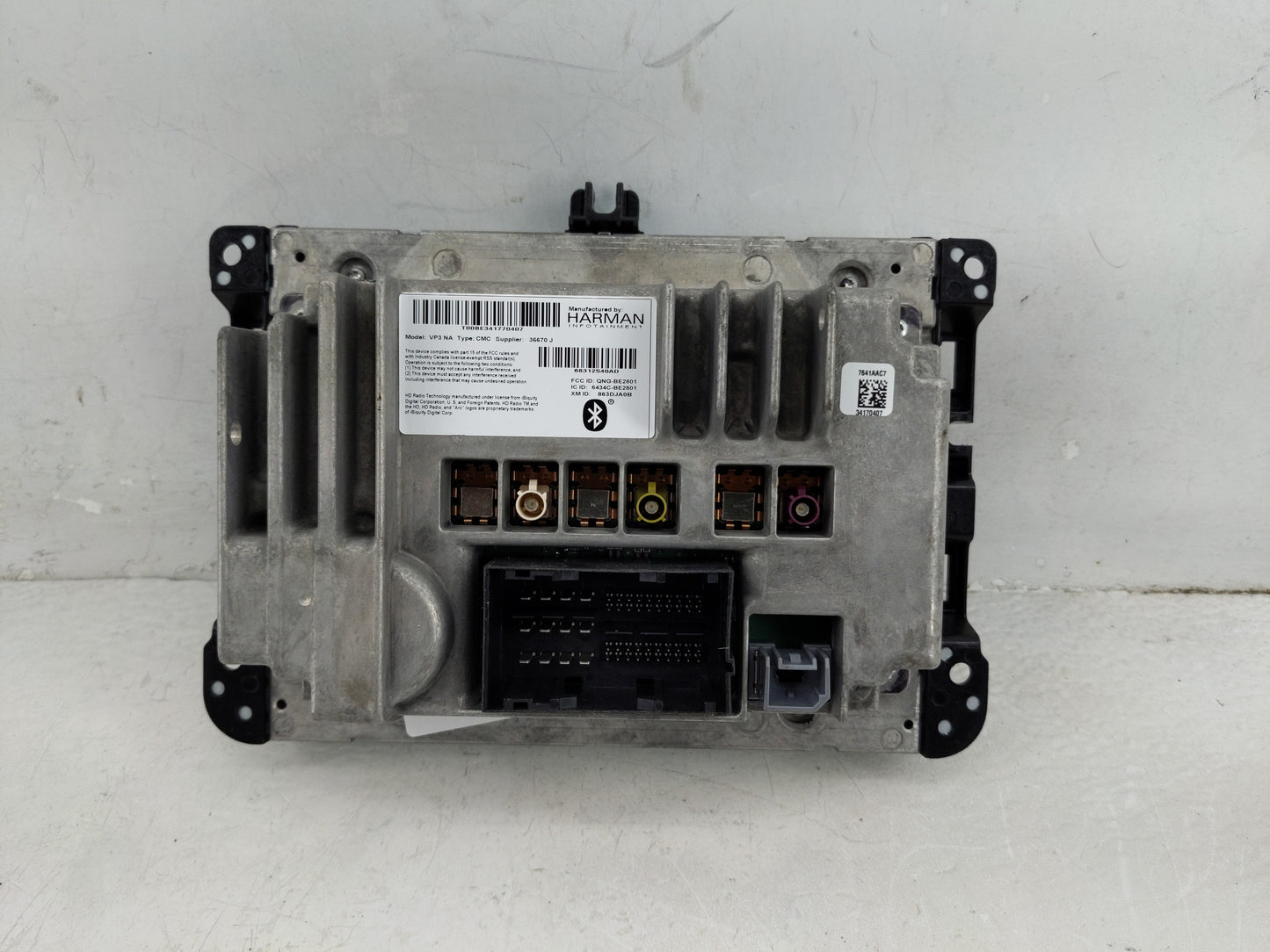 2018-2019 Jeep Cherokee Radio AM FM Cd Player Receiver Replacement P/N:68312540AD Fits Fits 2018 2019 OEM Used Auto Parts -