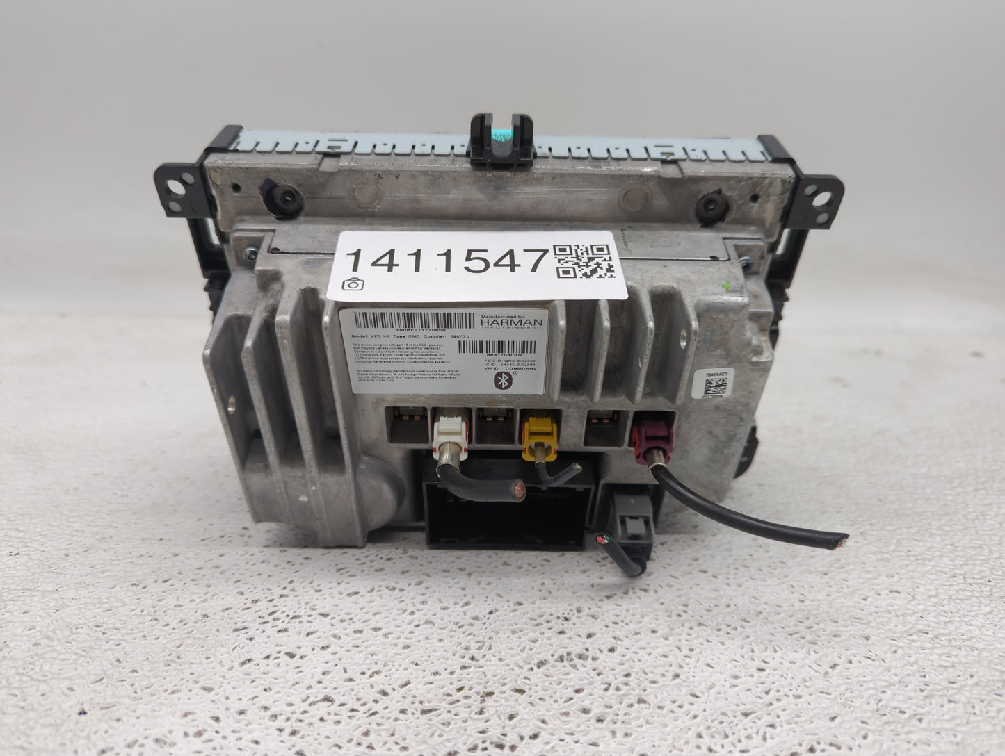 2018-2019 Jeep Cherokee Radio AM FM Cd Player Receiver Replacement P/N:6434C-BE2801 Fits Fits 2018 2019 OEM Used Auto Parts
