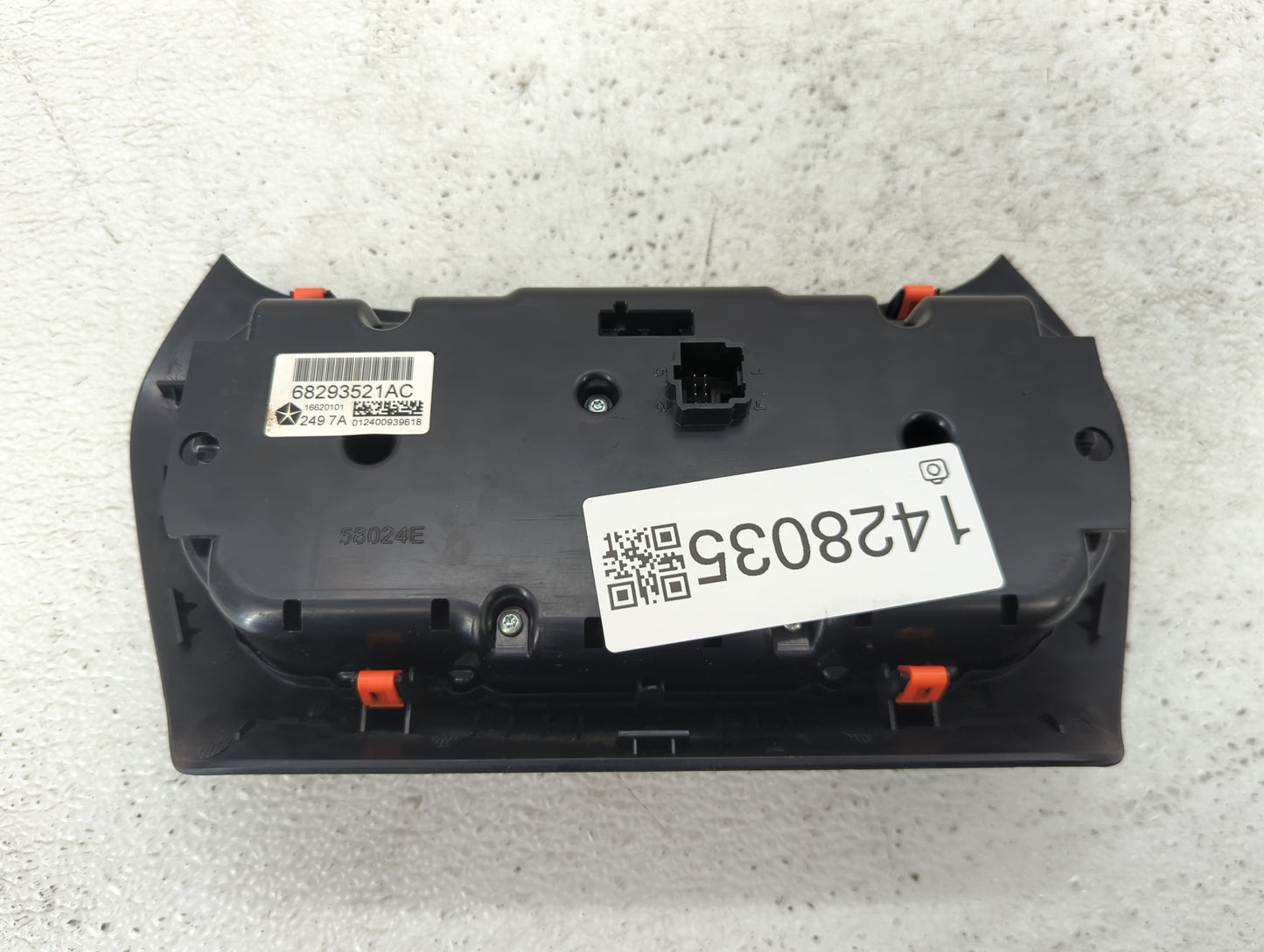 2015-2018 Jeep Cherokee Climate Control Module Temperature AC/Heater Replacement P/N:68293521AC Fits Fits 2015 2016 2017 201