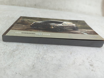 2018 Jeep Cherokee Owners Manual Book Guide P/N:18KL-926-AA OEM Used Auto Parts