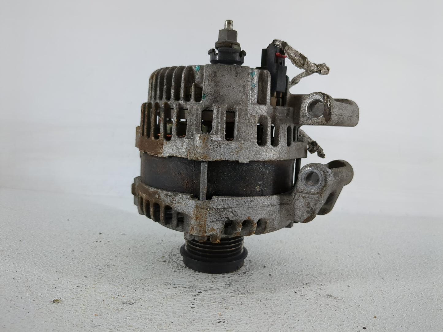 2017-2022 Jeep Compass Alternator Replacement Generator Charging Assembly Engine OEM P/N:56029624AB Fits OEM Used Auto Parts