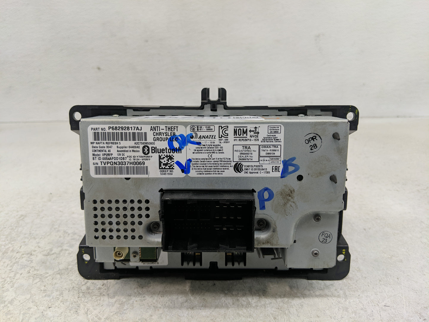 2018 Jeep Compass Radio AM FM Cd Player Receiver Replacement P/N:P68292817AJ Fits OEM Used Auto Parts - Oemusedautoparts1.co