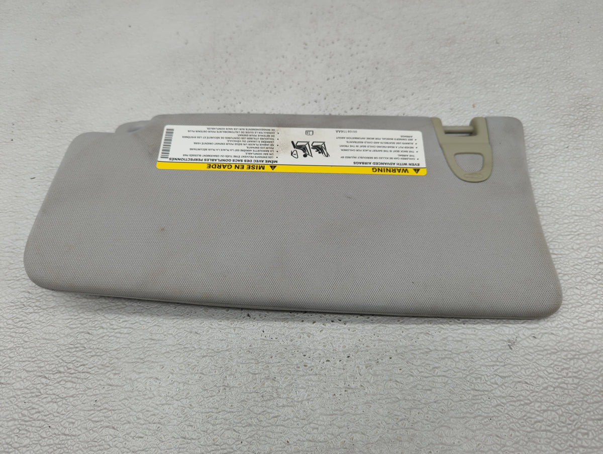 2017-2018 Jeep Compass Sun Visor Shade Replacement Passenger Right Mirror Fits Fits 2017 2018 OEM Used Auto Parts - Oemuseda