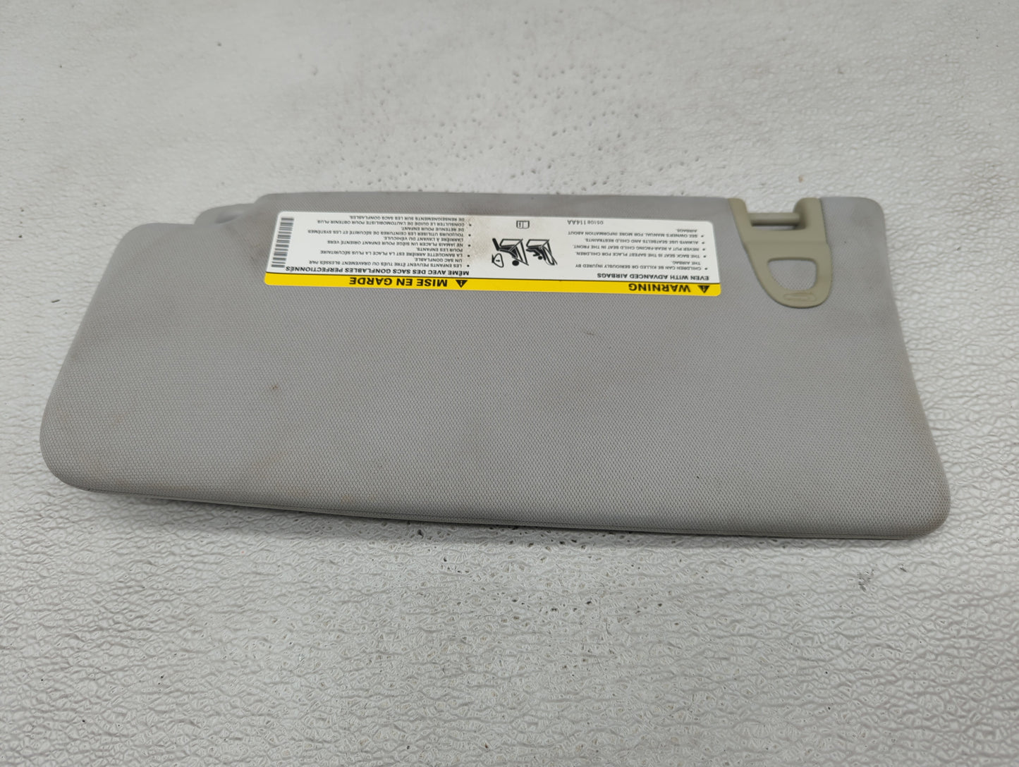 2018 Jeep Compass Sun Visor Shade Replacement Passenger Right Mirror Fits OEM Used Auto Parts - Oemusedautoparts1.com
