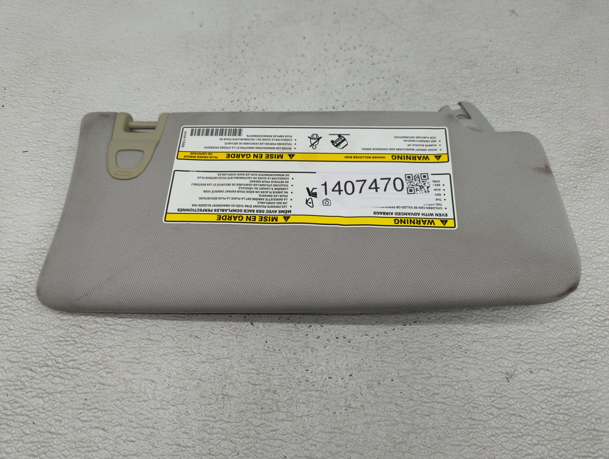 2017-2018 Jeep Compass Sun Visor Shade Replacement Driver Left Mirror Fits Fits 2017 2018 OEM Used Auto Parts - Oemusedautop