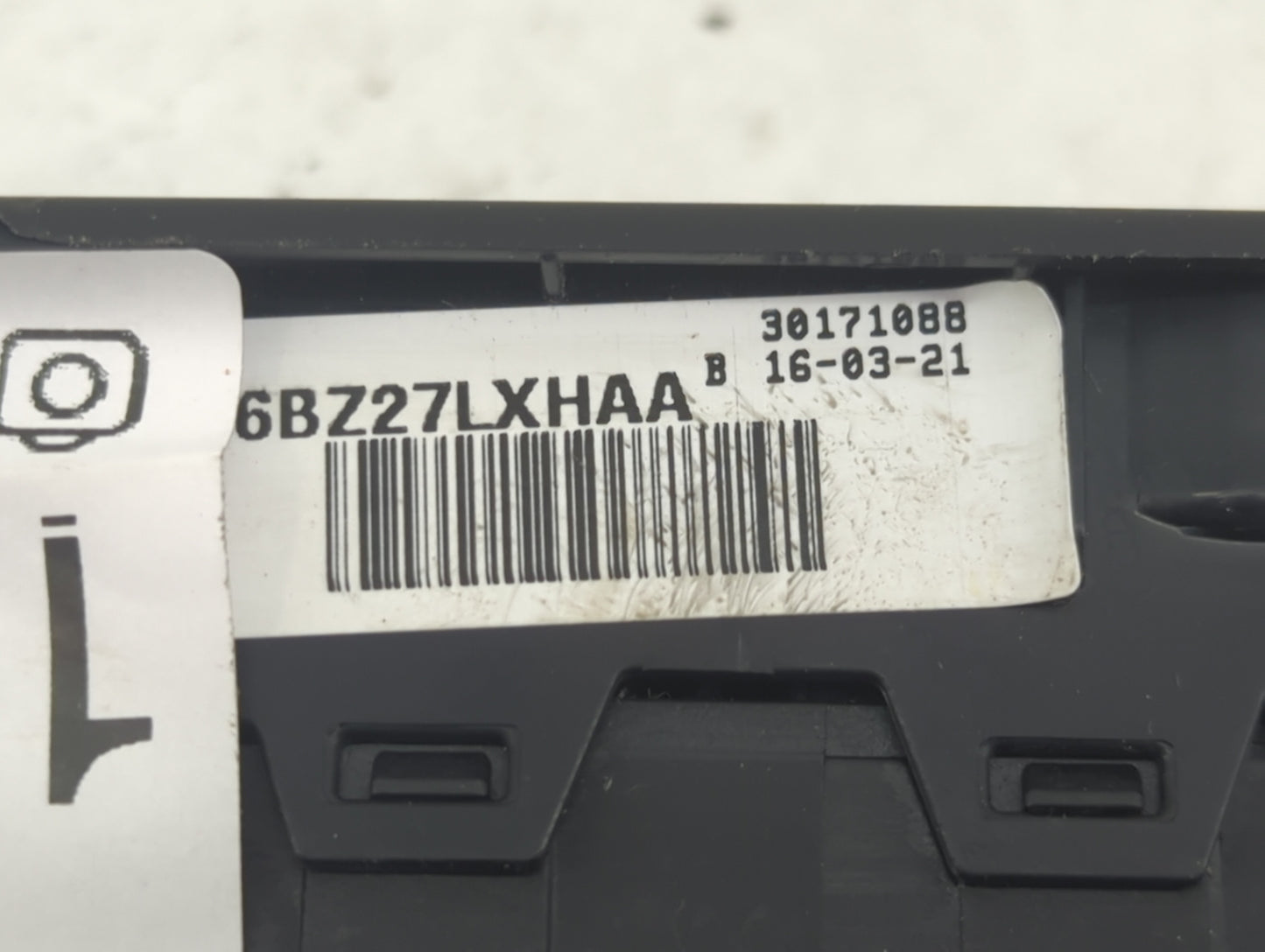 2018 Jeep Compass Master Power Window Switch Replacement Driver Side Left P/N:6BZ27LXHAA 30171088 Fits OEM Used Auto Parts -