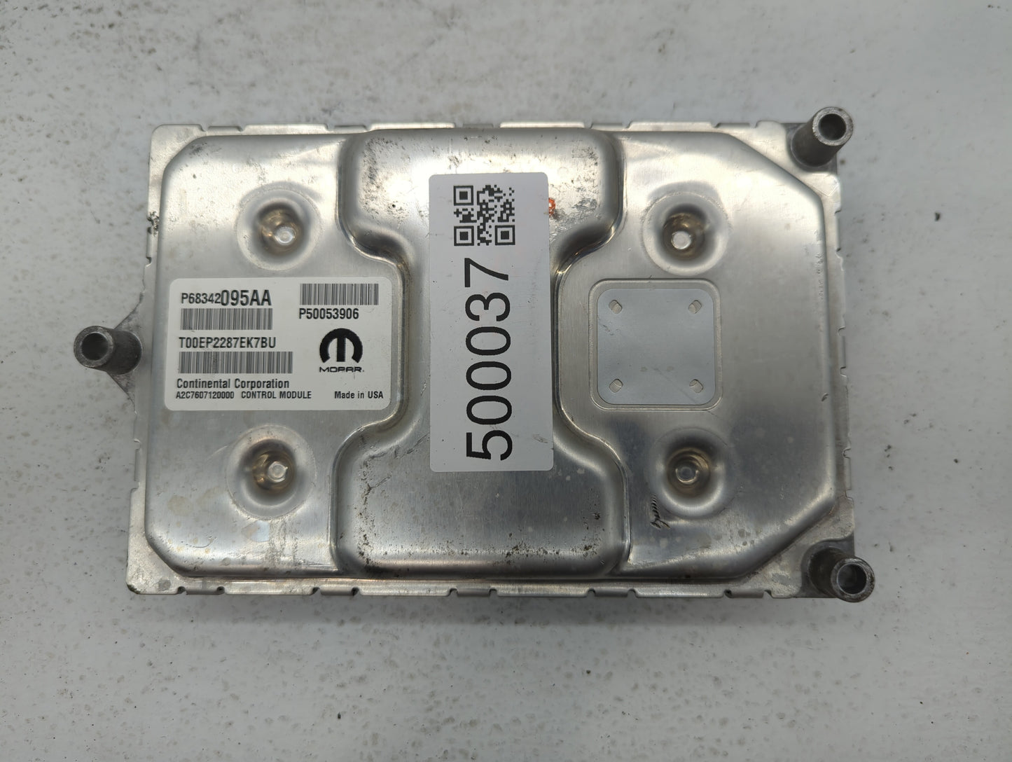 2018 Jeep Compass PCM Engine Control Computer ECU ECM PCU OEM P/N:P68342095AA P68457671AC, P68377456AB, P68258501AD Fits OEM