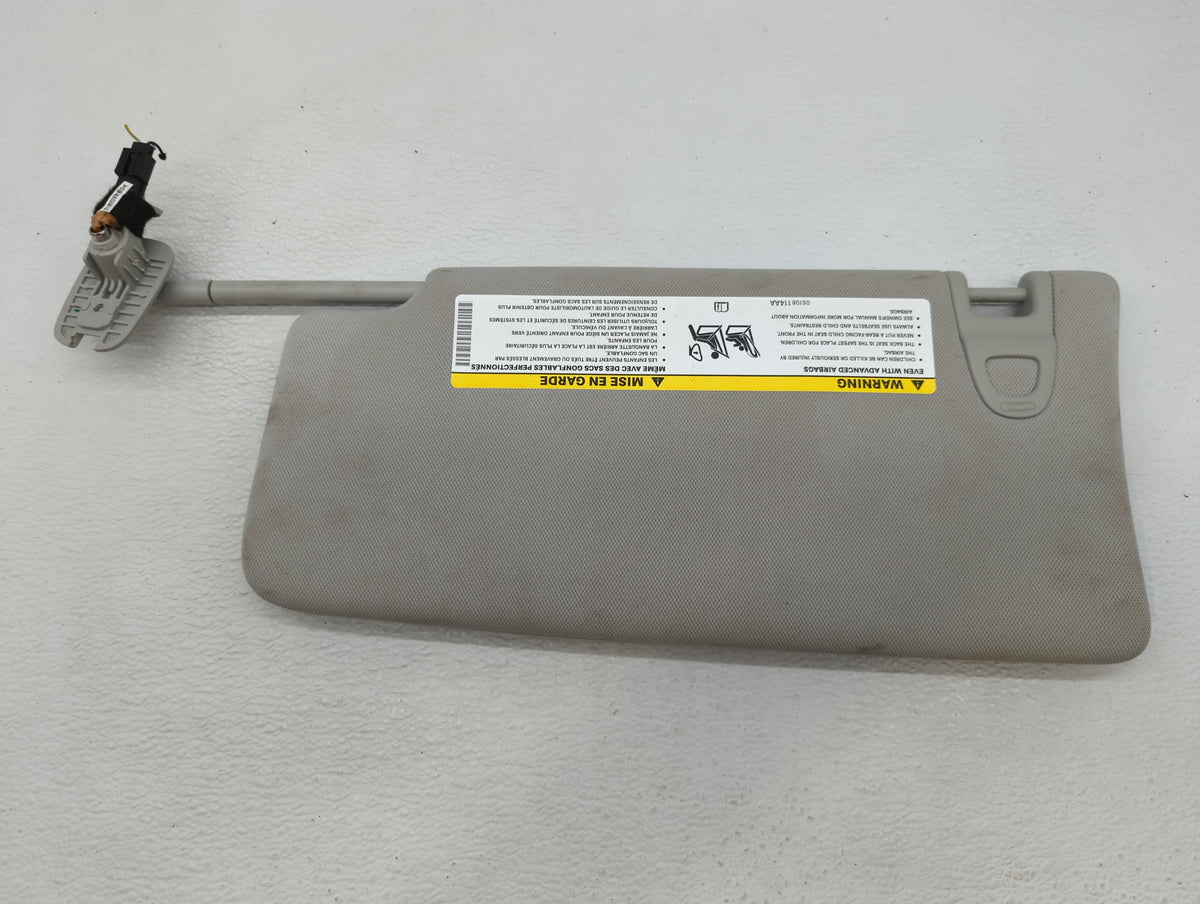 2017-2018 Jeep Compass Sun Visor Shade Replacement Passenger Right Mirror Fits Fits 2017 2018 OEM Used Auto Parts - Oemuseda