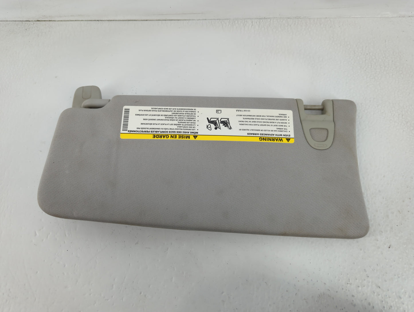 2018 Jeep Compass Sun Visor Shade Replacement Passenger Right Mirror Fits OEM Used Auto Parts - Oemusedautoparts1.com