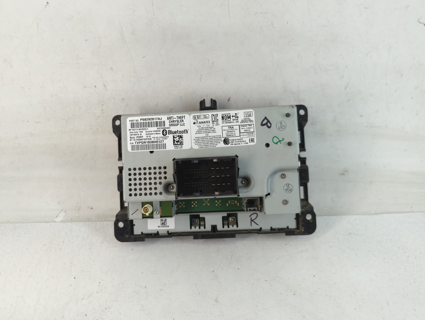 2018 Jeep Compass Radio AM FM Cd Player Receiver Replacement P/N:P68292817AJ Fits OEM Used Auto Parts - Oemusedautoparts1.co