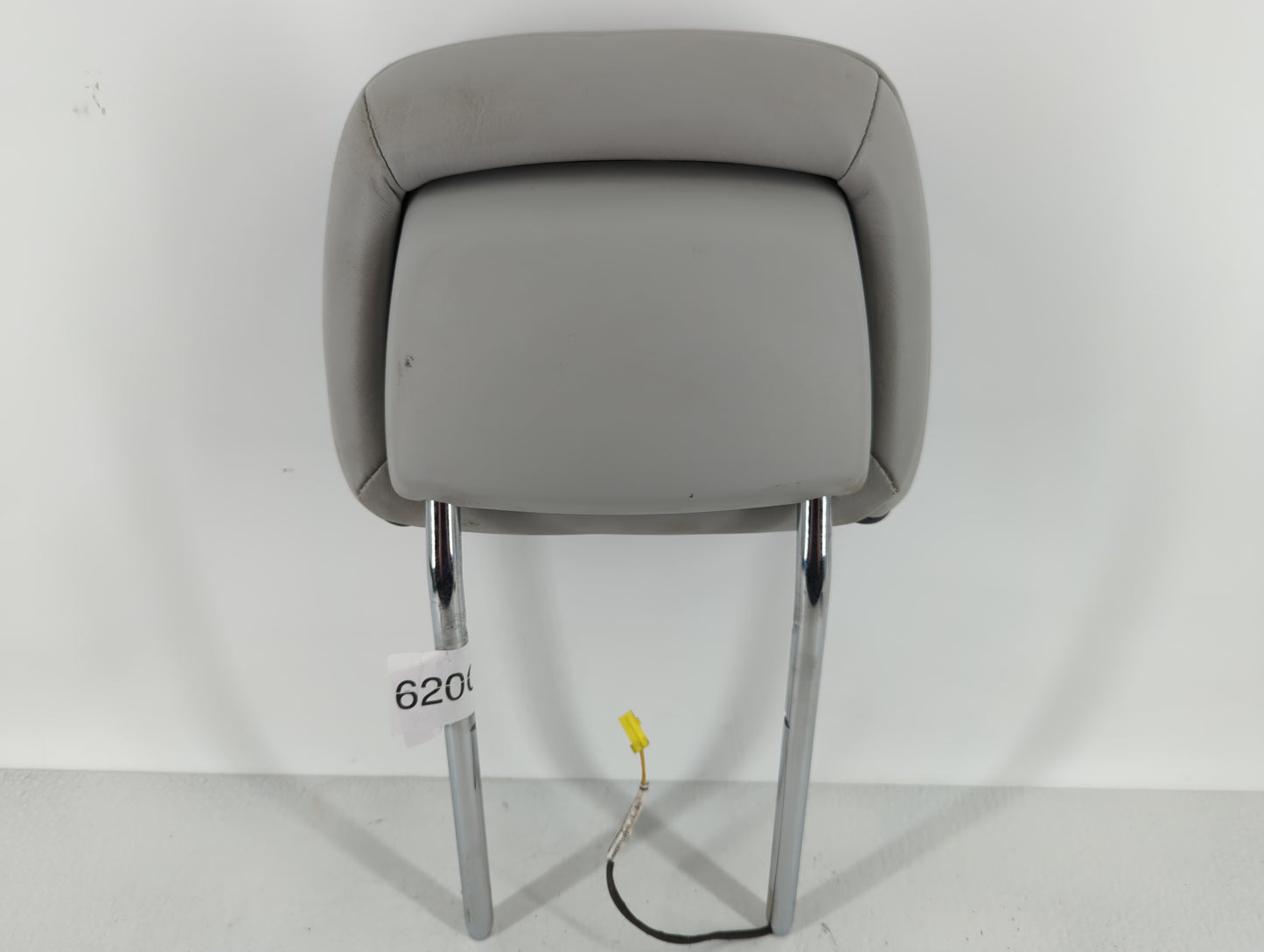 Jeep Grand Cherokee Headrest Head Rest Front Driver Passenger Seat - Oemusedautoparts1.com