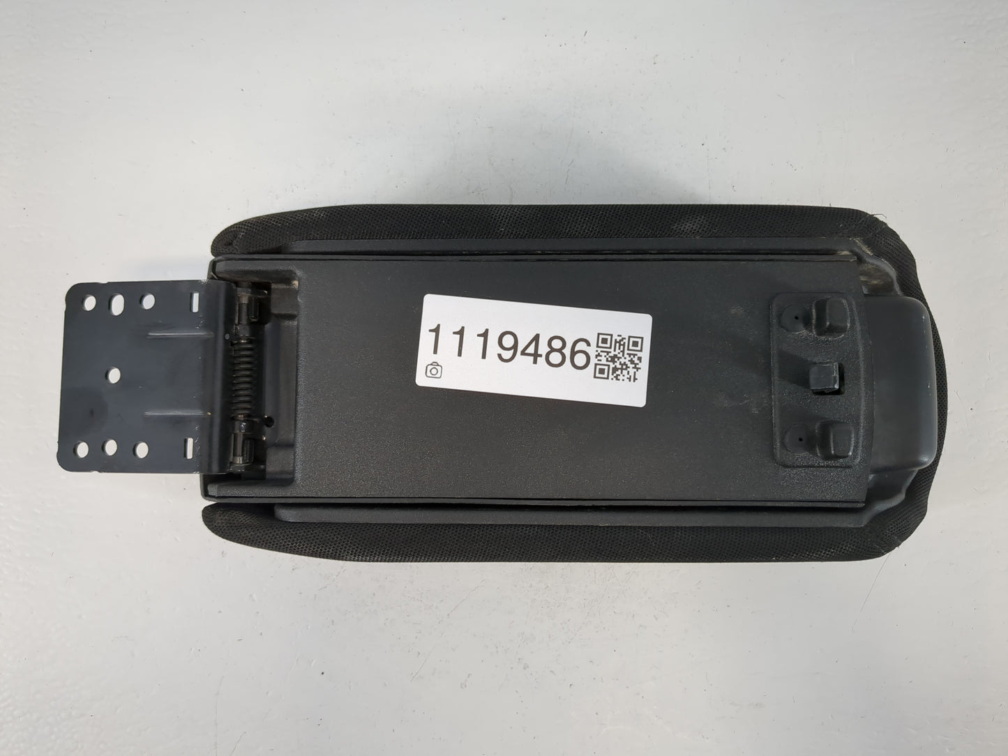 2018 Jeep Renegade Center Console Armrest Cover Lid Fits OEM Used Auto Parts - Oemusedautoparts1.com