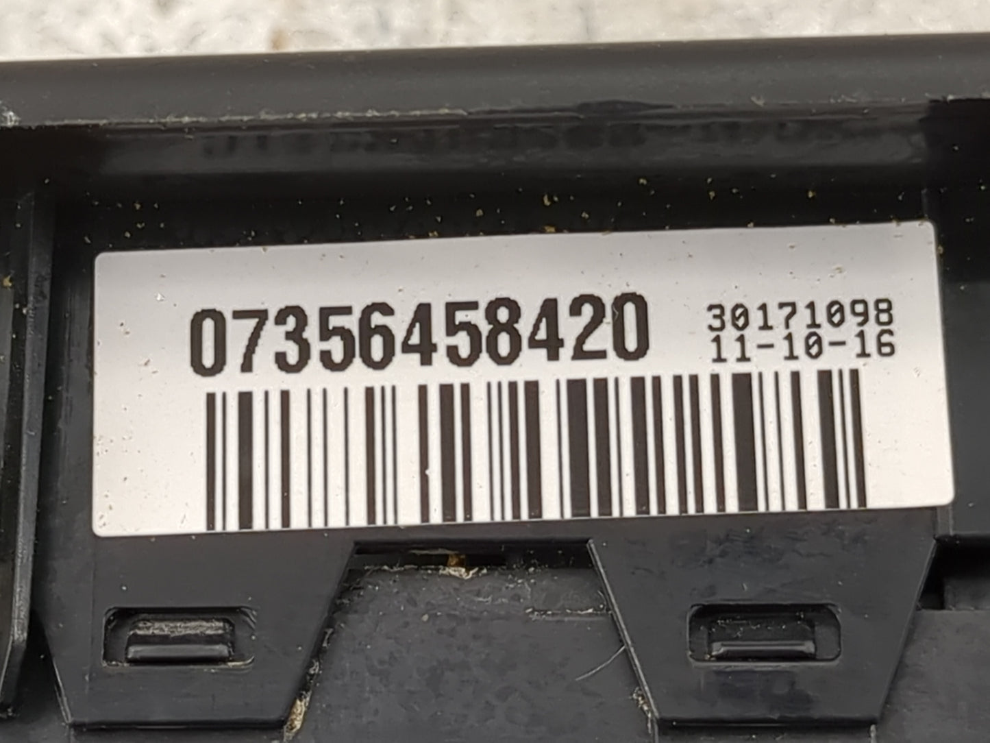 2015-2022 Jeep Renegade Master Power Window Switch Replacement Driver Side Left P/N:07356458420 30171098 Fits OEM Used Auto