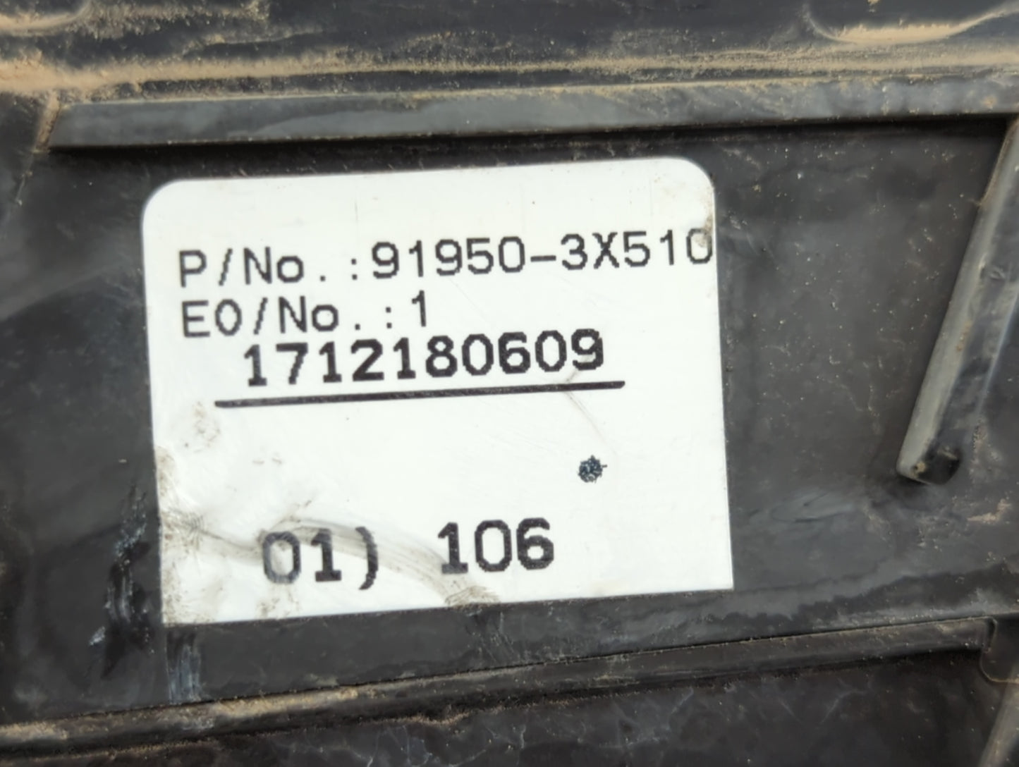 2017-2018 Kia Forte Fusebox Fuse Box Panel Relay Module P/N:91950-3X510 Fits Fits 2017 2018 OEM Used Auto Parts - Oemusedaut