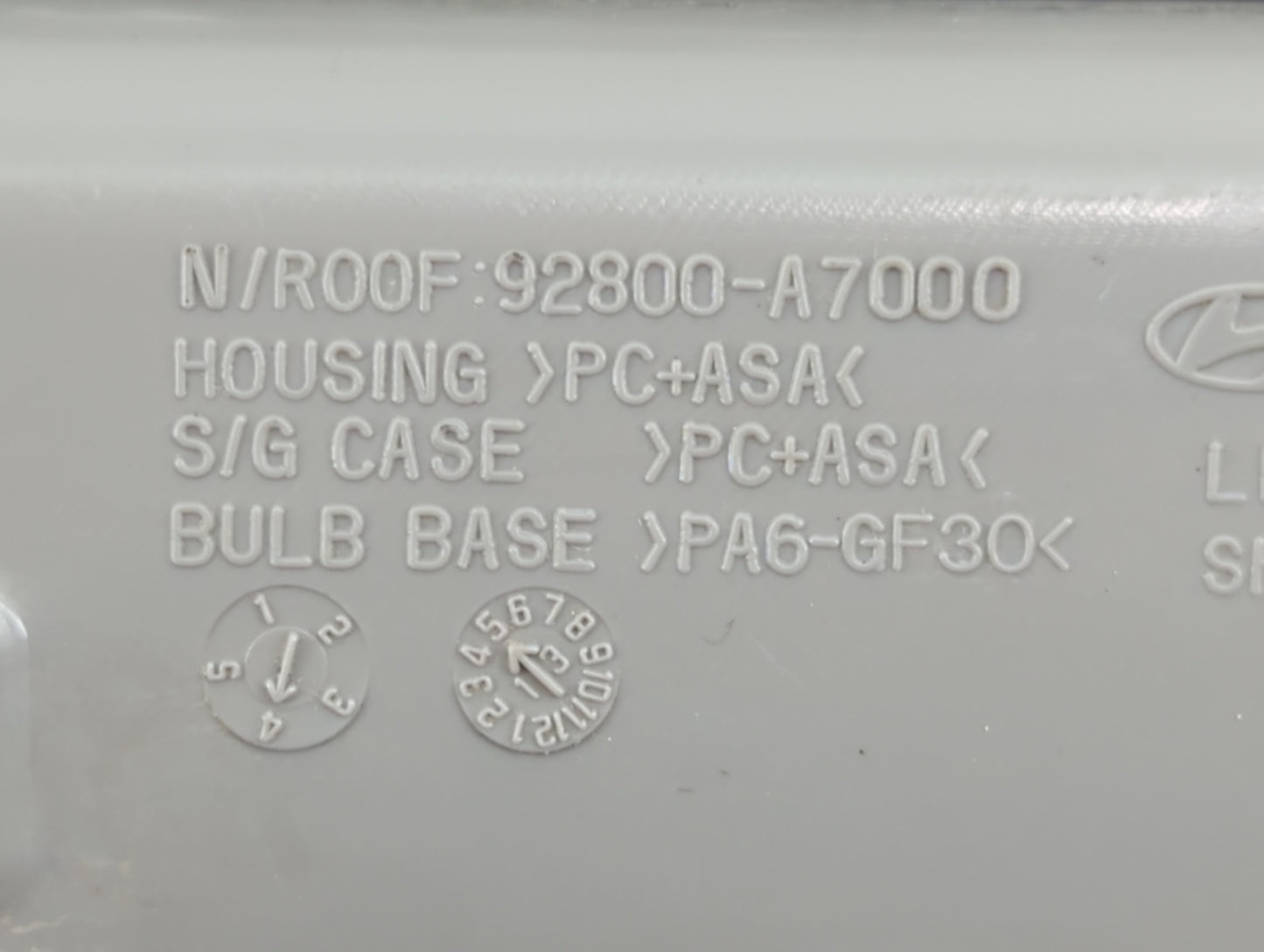 2018 Kia Forte Overhead Roof Console - Oemusedautoparts1.com