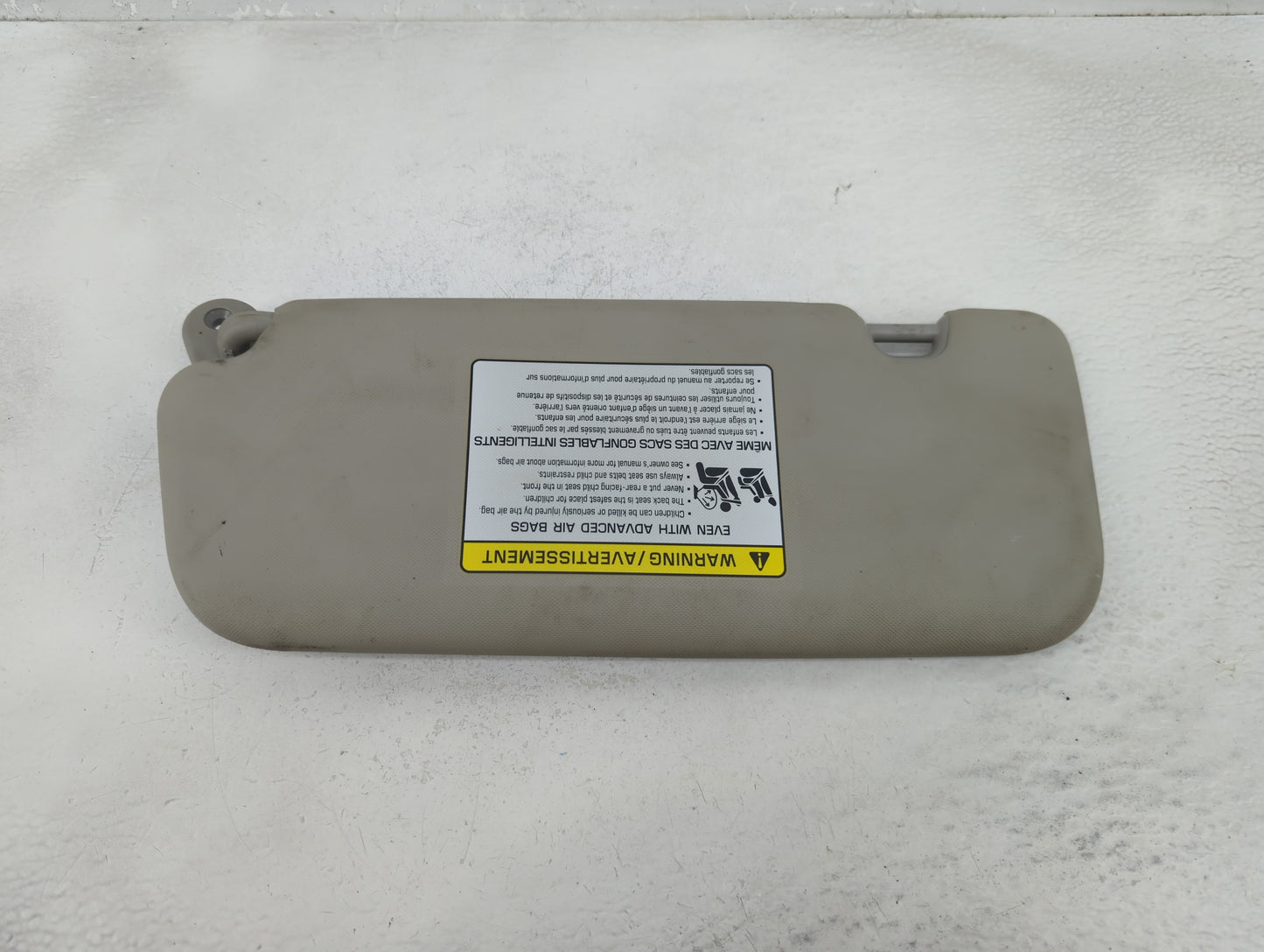 2017-2018 Kia Forte Sun Visor Shade Replacement Passenger Right Mirror Fits Fits 2017 2018 OEM Used Auto Parts - Oemusedauto