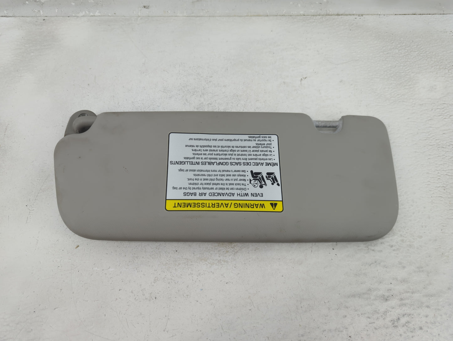 2017-2018 Kia Forte Sun Visor Shade Replacement Passenger Right Mirror Fits Fits 2017 2018 OEM Used Auto Parts - Oemusedauto