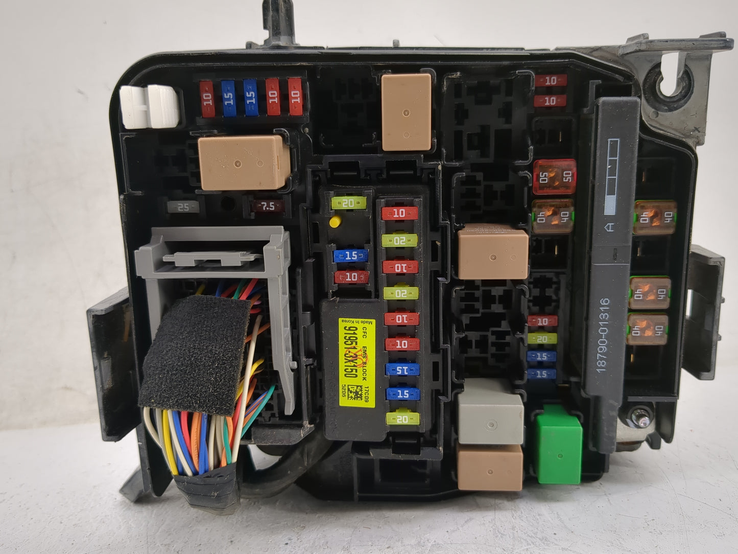 2017-2018 Kia Forte Fusebox Fuse Box Panel Relay Module Fits Fits 2017 2018 OEM Used Auto Parts - Oemusedautoparts1.com