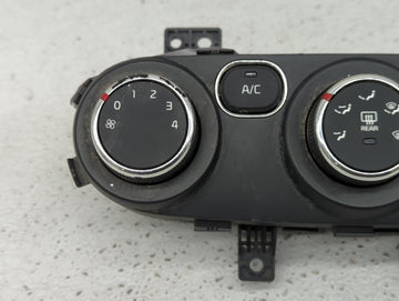 2017-2018 Kia Forte Climate Control Module Temperature AC/Heater Replacement P/N:97250-B0AA0 Fits Fits 2017 2018 OEM Used Auto Parts