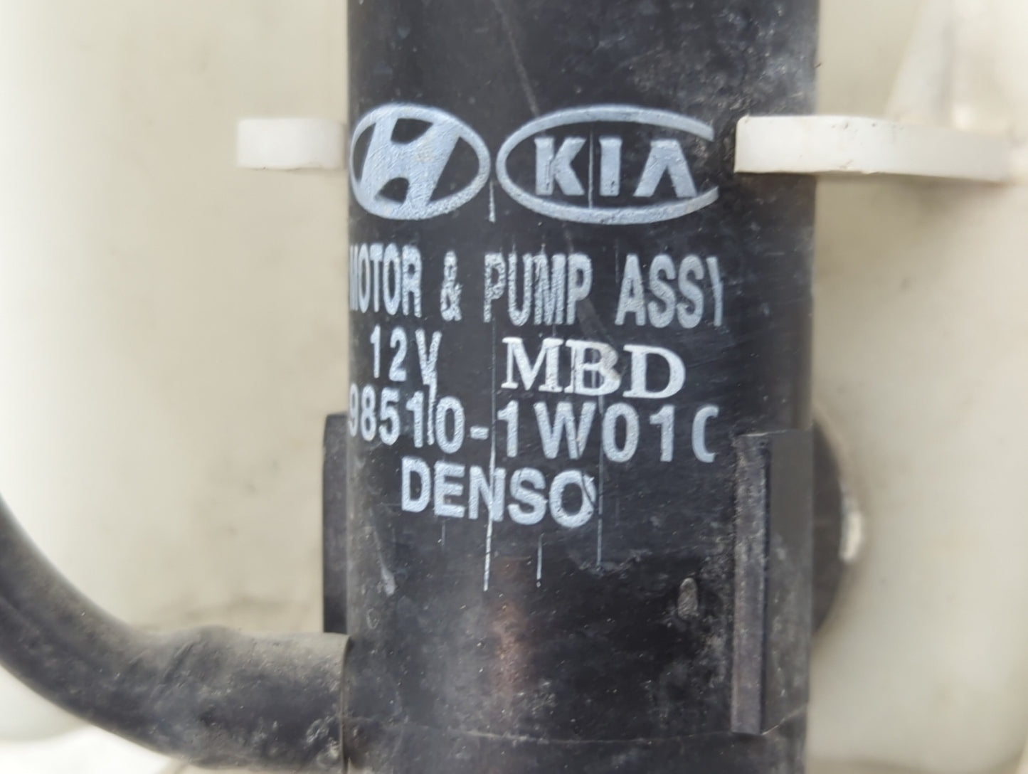 2017-2018 Kia Forte Windshield Washer Fluid Reservoir Bottle Oem 1465708 - Oemusedautoparts1.com