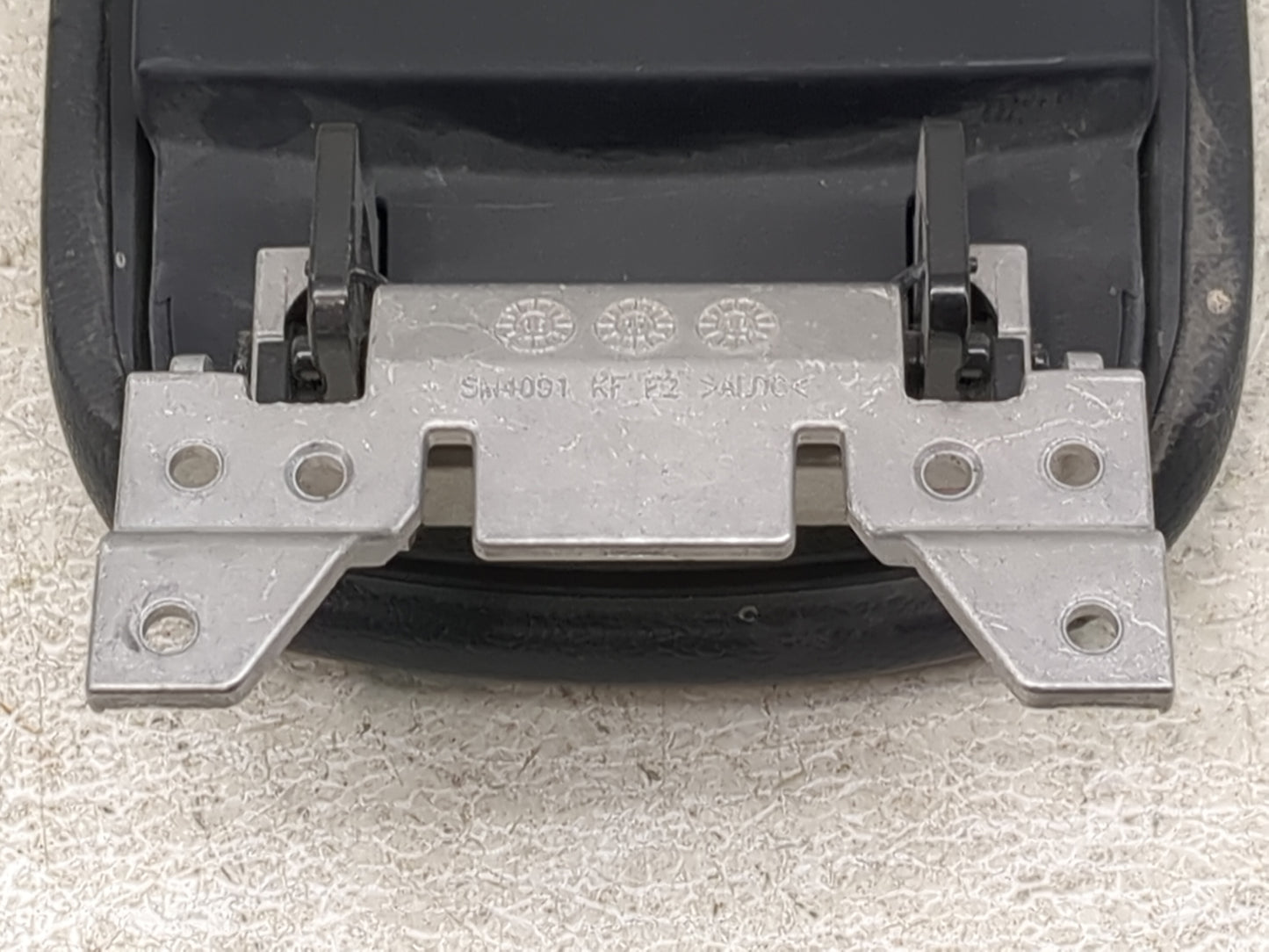 2018 Kia Forte Center Console Armrest Cover Lid P/N:SW4091 Fits OEM Used Auto Parts - Oemusedautoparts1.com