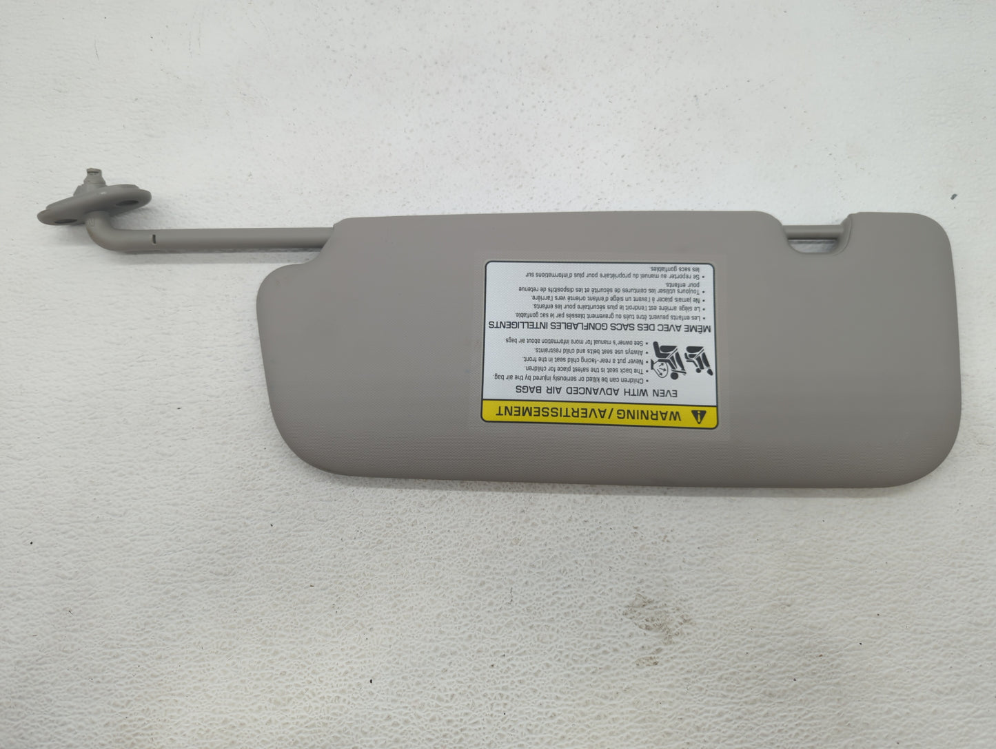2017-2018 Kia Forte Sun Visor Shade Replacement Passenger Right Mirror Fits Fits 2017 2018 OEM Used Auto Parts - Oemusedauto