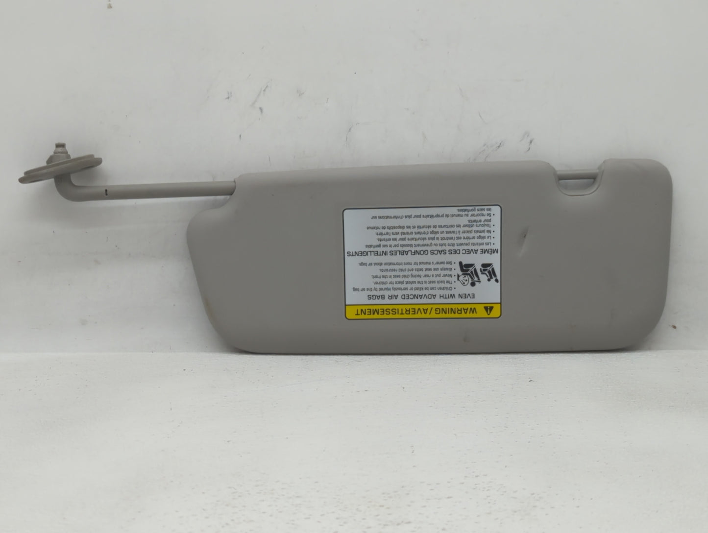 2017-2018 Kia Forte Sun Visor Shade Replacement Passenger Right Mirror Fits Fits 2017 2018 OEM Used Auto Parts - Oemusedauto