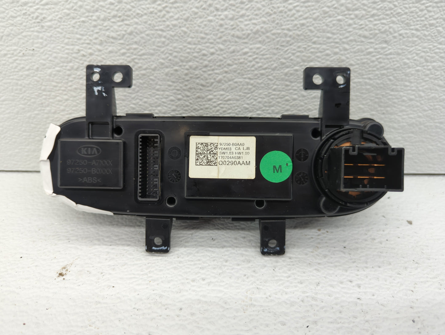 2017-2018 Kia Forte Climate Control Module Temperature AC/Heater Replacement P/N:97250-B0AB0 97250-A7XXX Fits Fits 2017 2018
