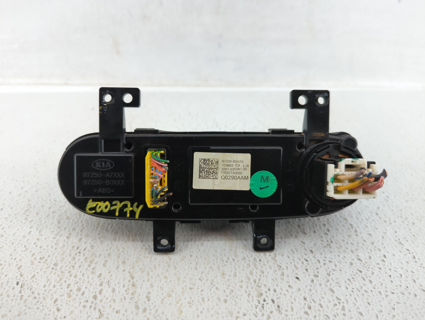 2017-2018 Kia Forte Climate Control Module Temperature AC/Heater Replacement P/N:97250-B0AB0 97250-A7XXX Fits Fits 2017 2018